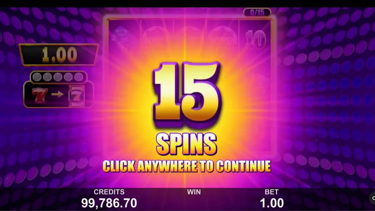 Cash Spree Gold slot game interface na may gintong tema at mga simbolo ng yaman